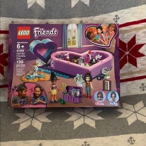 LEGO Friends (Olivia and Vicky)